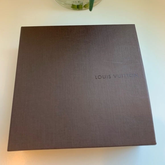 Authentic Louis Vuitton vernis Fleur buckle belt size 85-34 main image 7